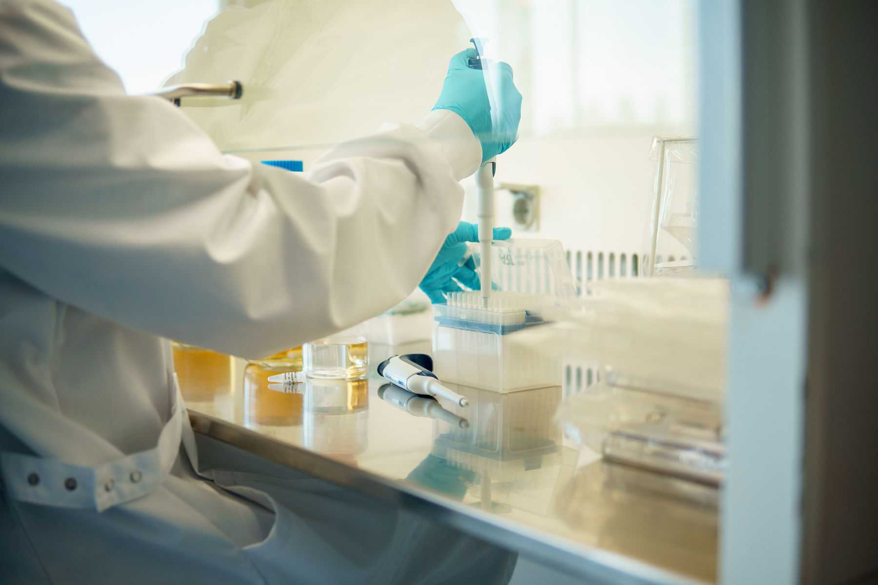 沈阳菁华与盛京医院辅助生殖费用：助孕代怀价格详析