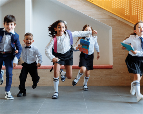 四川三代辅助生殖：公立医院选择、代生套餐费用与助孕产子策略