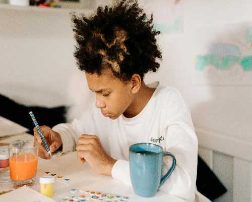 绝经女性生育新希望：代怀与试管助孕成功案例解析