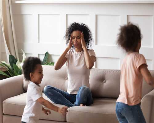 成都第三代试管助孕：代生妈妈促排方案、费用与技术全解析